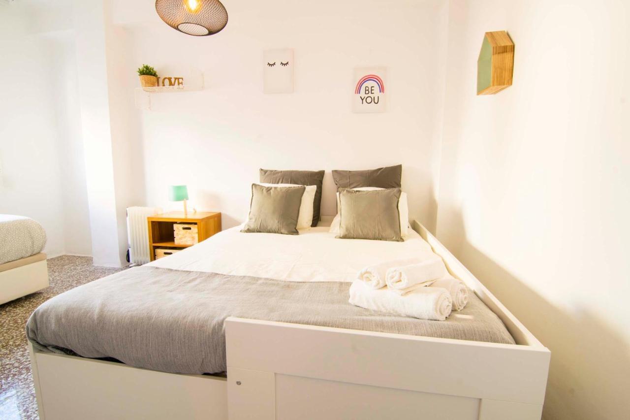 P&P Apartaments Arapiles Malaga Exterior photo